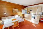 Exclusiv-Verkauf! Großzügiges Landhaus mit Entwicklungspotential